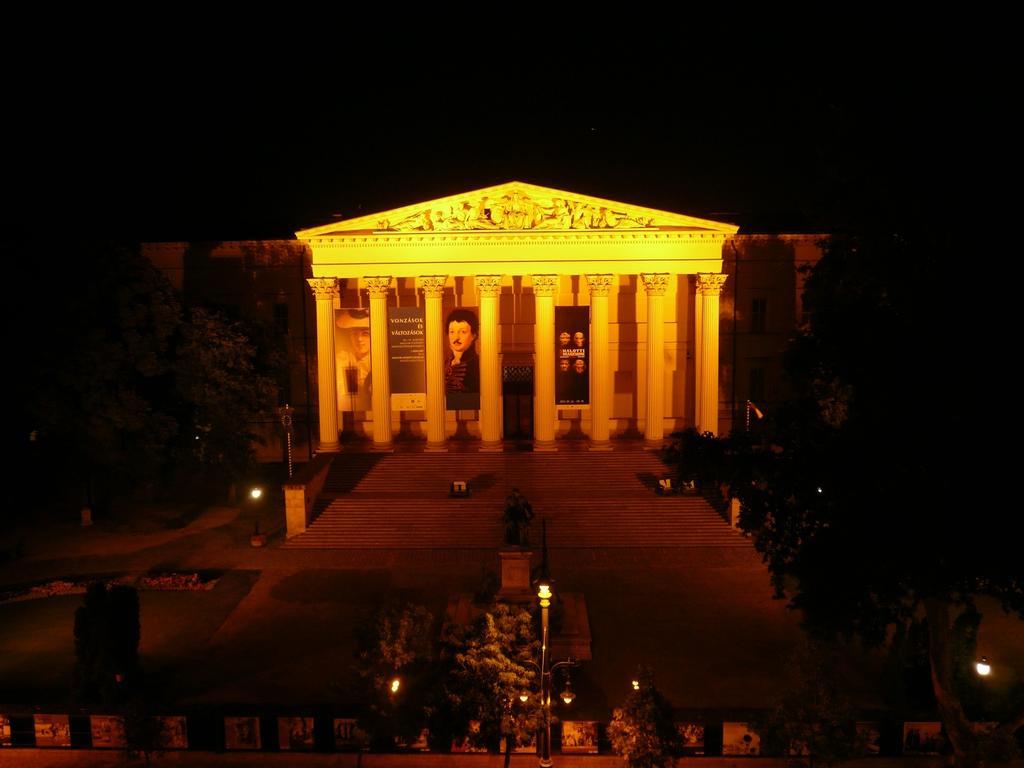 Museum View Apartment Βουδαπέστη Εξωτερικό φωτογραφία